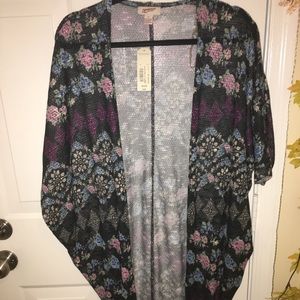 Short sleeve cardigan